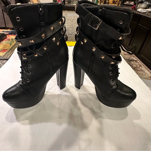 Red bottom platform heeled combat style boots | Size 9 (39EU) - Picture 2 of 10